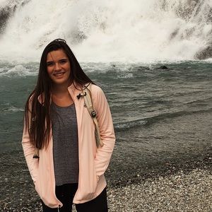 Meet your Posher, Lexi